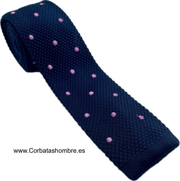 CORBATA DE PUNTO AZUL MARINO CON LUNARES ROSAS ELEGANTES 