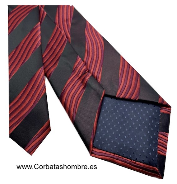 CORBATA ELEGANTE DE RAYAS ANCHAS NEGRAS COMBINADAS CON ONDAS ROJAS Y MORADAS 